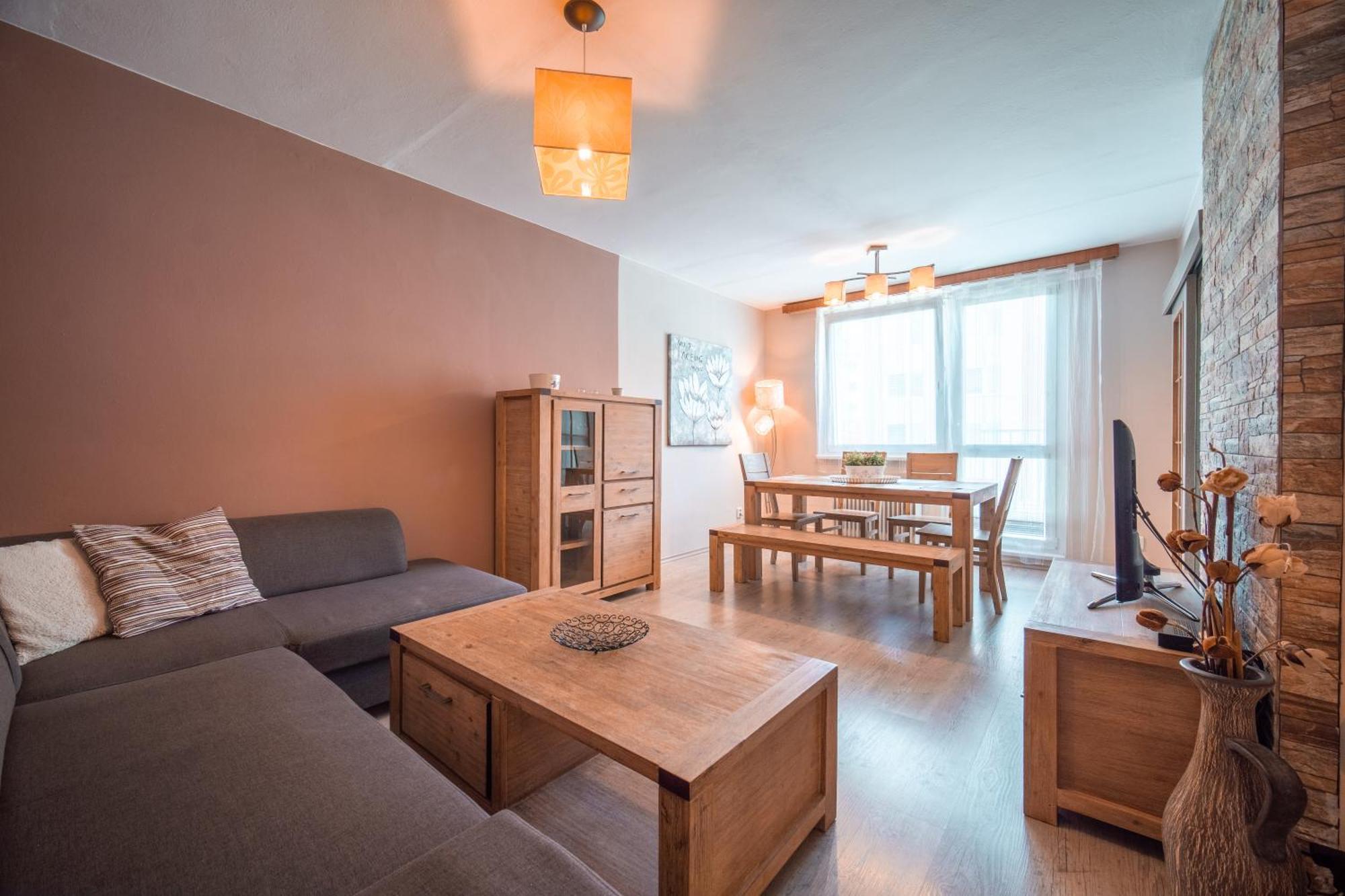 鲁纳德斯诺阿帕特曼酒店 Loučná nad Desnou 外观 照片